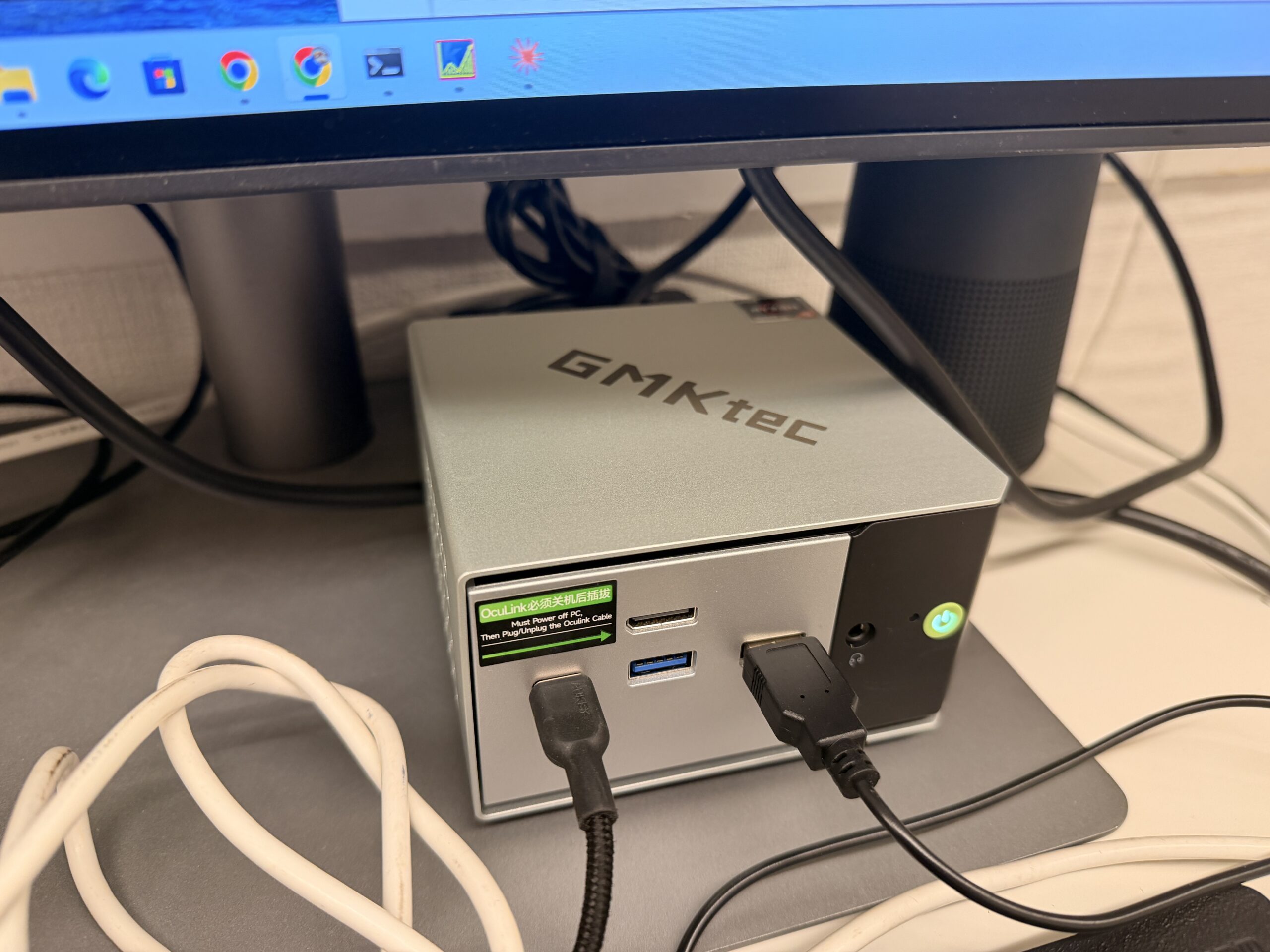 GMKtec NucBox M8接続